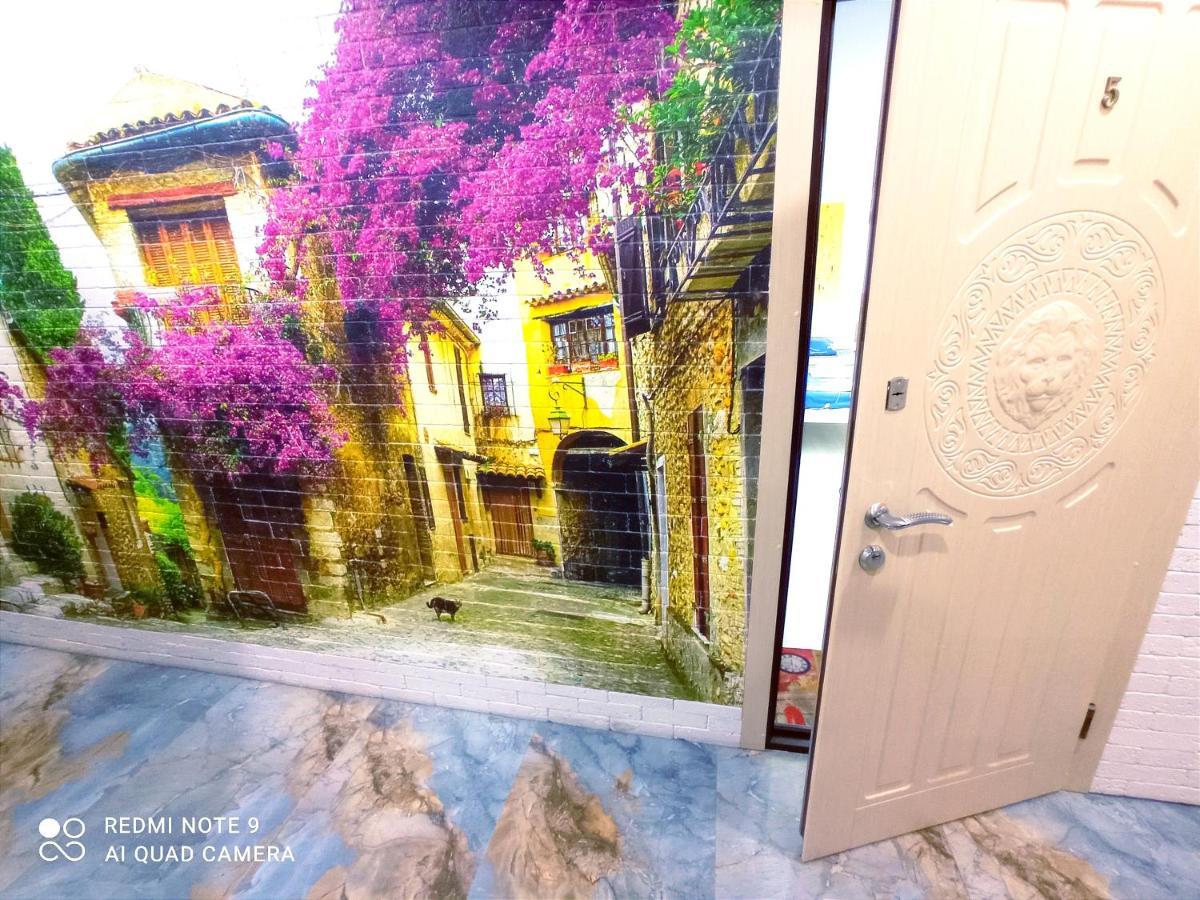 Garden Love On Deribasovskaya Οδησσός Εξωτερικό φωτογραφία